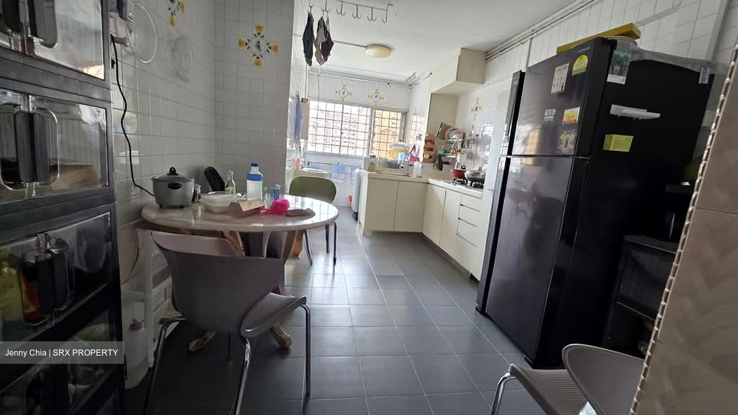 Blk 301 Hougang Avenue 5 (Hougang), HDB 3 Rooms #579280791